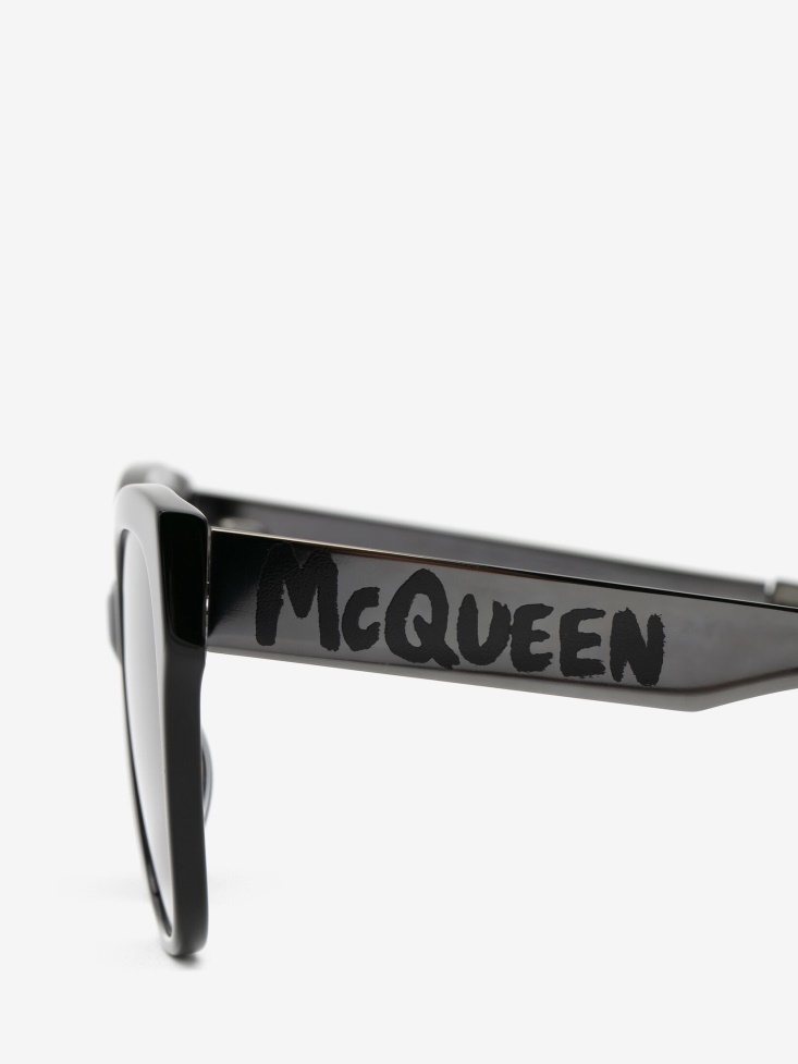Fashion Alexander McQueen Ruthenium Women's in Graffiti Cat-Eye Sunglasses With Metal Temples