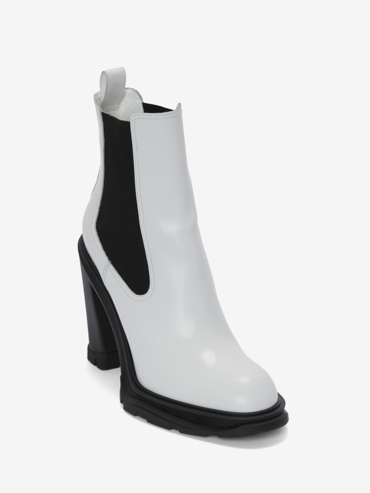 Fashion Alexander McQueen Women's Tread Heeled Chelsea Boot Ivory/Black
