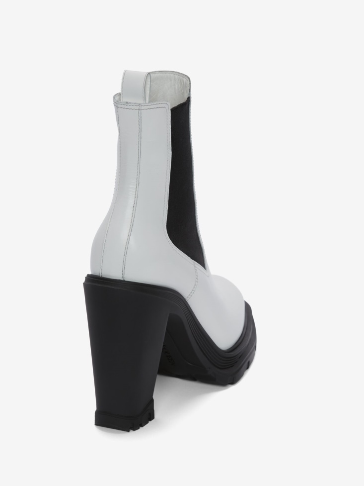 Fashion Alexander McQueen Women's Tread Heeled Chelsea Boot Ivory/Black