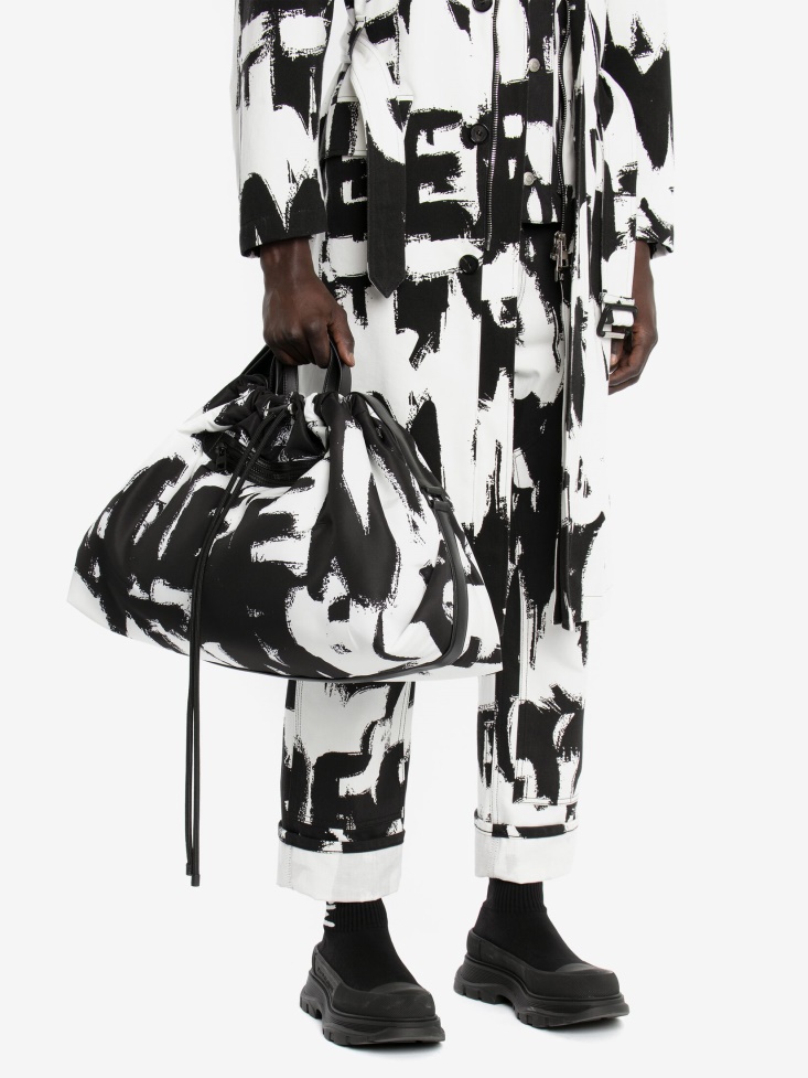 Fashion Alexander McQueen Black/White Men's in Graffiti Bundle Bag