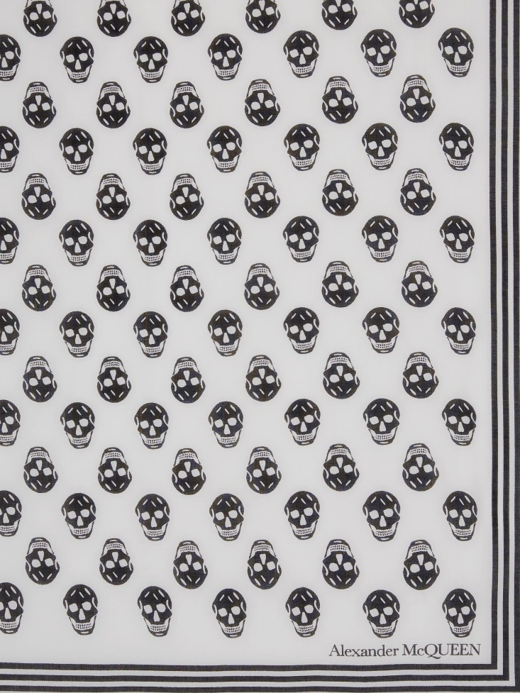 Fashion Alexander McQueen Ivory/Black Women's Biker Skull Scarf