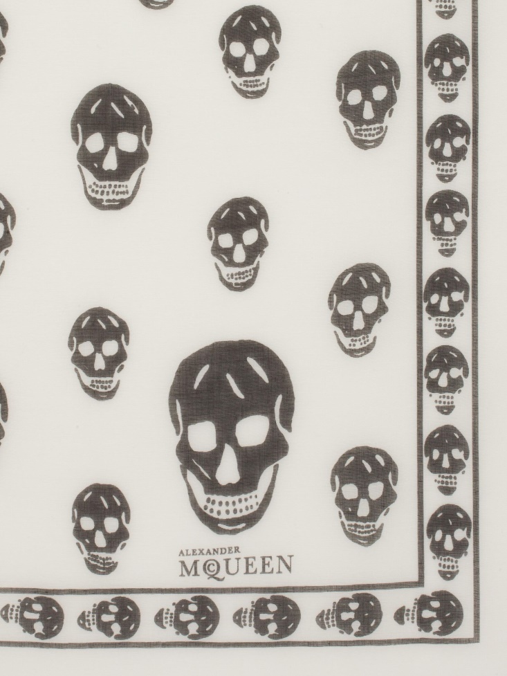 Ivory/Black Women's Classic Silk Blend Skull Scarf Fashion Alexander McQueen